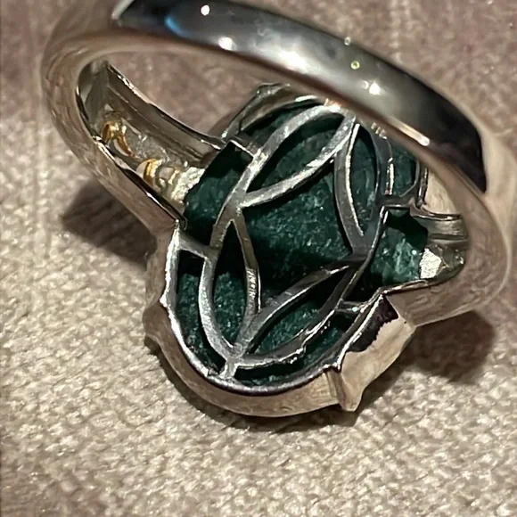 Green Aventurine Ring Size 9 Gemstone is 14 Karats New - Picture 6 of 8